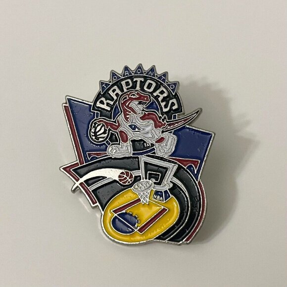 Vintage 1995 NBA Toronto Raptors Basketball Souvenir Pin - Picture 9 of 9